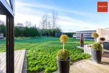 Magnifique maison contemporaine de 300 m² avec piscine intérieure