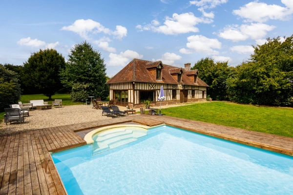 Propriete Equestre avec maison d’amis et piscine proche de Bernay 