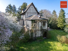 Manoir AngloNormand au cœur de la Normandie et à 10 minutes de Bernay 
