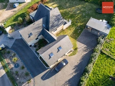 Magnifique maison contemporaine de 300 m² avec piscine intérieure