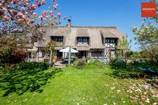 Propriété comprenant une chaumière et une maison d’amis sur 240 m2 à 10 minutes de Honfleur et pont-l’évêque