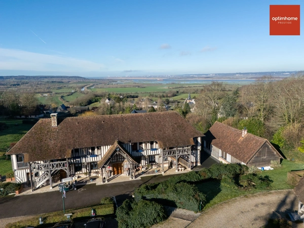 Manoir d’exception et sa maison d’amis au cœur du Marais vernier et aux portes des plages normandes 