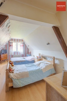 Magnifique Longère entièrement rénovée sur 154 m2 avec ses 4 chambres dans une voie sans issue donc au grand calme