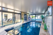 Magnifique maison contemporaine de 300 m² avec piscine intérieure