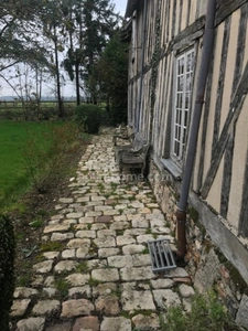Magnifique Manoir 17 ième et ses dépendances au coeur de la Normandie