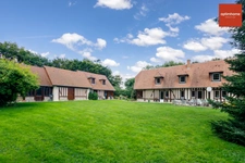 Superbe propriété Normande avec ses maisons à colombages et ses prestations de qualité sur 5000 m2 