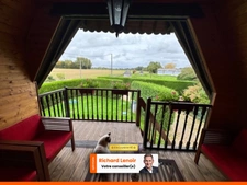 Charmante grange normande rénovée avec goût et son pigeonnier près de Pont-Audemer
