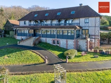 Manoir d’exception et sa maison d’amis au cœur du Marais vernier et aux portes des plages normandes 