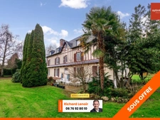 Charmante maison bourgeoise avec dépendance sur superbe terrain – Proche Bernay