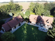Superbe propriété Normande avec ses maisons à colombages et ses prestations de qualité sur 5000 m2 