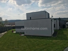 Magnifique Maison Contemporaine de 157 m2, basse consommation DPE A / A, dans un joli village de Normandie