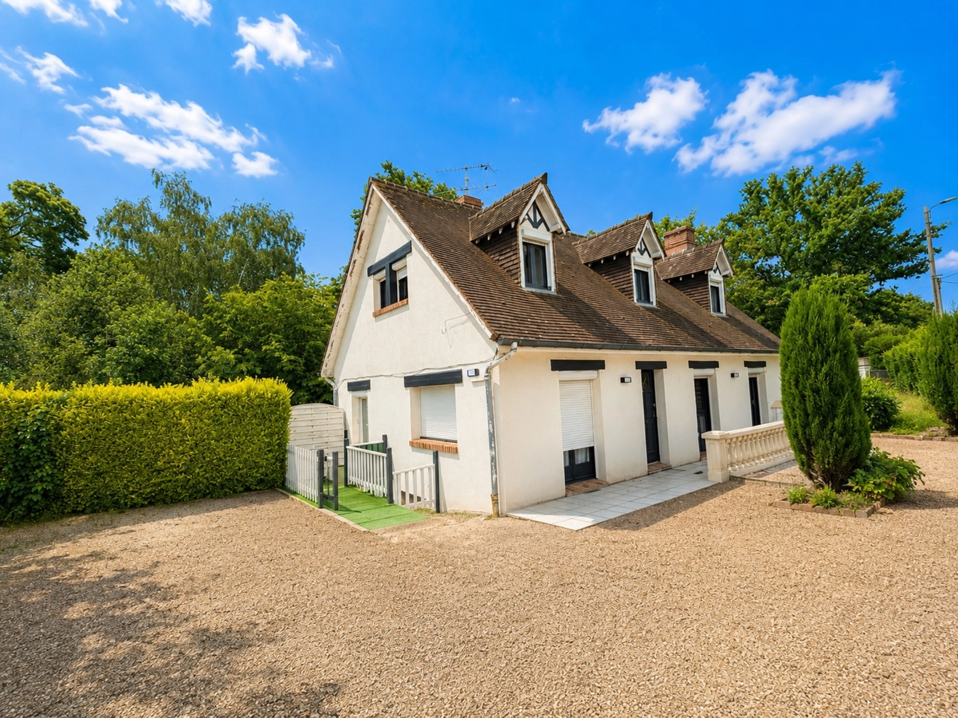 Immeuble 9 pièces 186 m² · à Bernay · 186 m² · 359 000 €