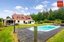 Superbe maison à colombages, ses 4 chambres et sa piscine au cœur de la Normandie 