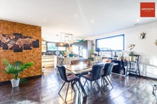 Magnifique maison contemporaine de 300 m² avec piscine intérieure
