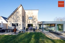 Magnifique maison contemporaine de 300 m² avec piscine intérieure