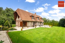 Superbe propriété Normande avec ses maisons à colombages et ses prestations de qualité sur 5000 m2 