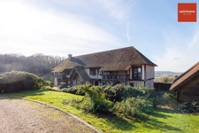 Manoir d’exception et sa maison d’amis au cœur du Marais vernier et aux portes des plages normandes 