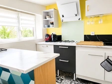 Propriété de rapport composé de 5 appartements meublés – Rentabilité immédiate – Bernay