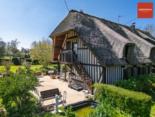 Propriété comprenant une chaumière et une maison d’amis sur 240 m2 à 10 minutes de Honfleur et pont-l’évêque