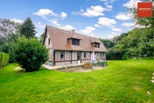 Superbe propriété Normande avec ses maisons à colombages et ses prestations de qualité sur 5000 m2 