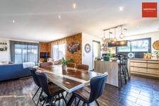 Magnifique maison contemporaine de 300 m² avec piscine intérieure