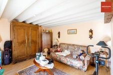 Magnifique Longère entièrement rénovée sur 154 m2 avec ses 4 chambres dans une voie sans issue donc au grand calme