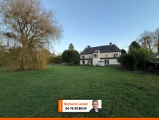 Charmante maison bourgeoise avec dépendance sur superbe terrain – Proche Bernay