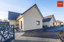 Magnifique maison contemporaine de 300 m² avec piscine intérieure