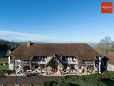 Manoir d’exception et sa maison d’amis au cœur du Marais vernier et aux portes des plages normandes 