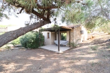 A Serra di ferro, mini-villa T2 rénovée avec terrasse arborée (corse du Sud)