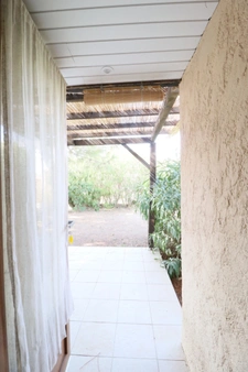 A Serra di ferro, mini-villa T2 rénovée avec terrasse arborée (corse du Sud)