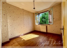 Maison à rénover avec grand terrain - GENEUILLE (25)