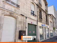 BEL APPARTEMENT 2 PIECES HYPER CENTRE