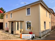 MAISON DE VILLAGE RENOVEE