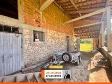 ANCIEN CORPS DE FERME AU POTENTIEL ENORME