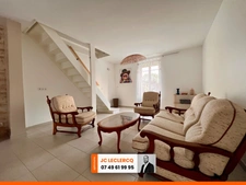 MAISON DE VILLAGE 5 PIECES ENTIEREMENT RENOVEE