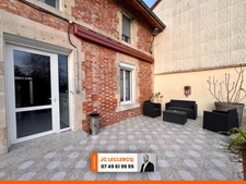 MAISON DE VILLAGE 5 PIECES ENTIEREMENT RENOVEE