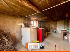 ANCIEN CORPS DE FERME AU POTENTIEL ENORME