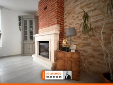 MAISON DE VILLAGE 5 PIECES ENTIEREMENT RENOVEE