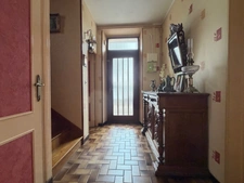 MAISON 2 CHAMBRES AVEC DOUBLE GARAGE ET JARDIN