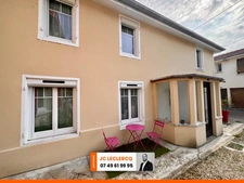 MAISON DE VILLAGE RENOVEE
