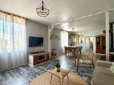 MAISON DE VILLAGE 5 PIECES ENTIEREMENT RENOVEE