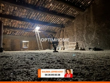 CREISSAN - A RESTAURER CAVE DE 150M² AU SOL AVEC 500M² DE TERRAIN 