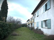  Investissez à Vinassan : T2 loué, rentabilité immédiate dans une résidence avec piscine !