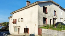 Maison 7 pèces à rénover  – grand garage, atelier et petit jardin – Monthureux-sur-Saône (88)