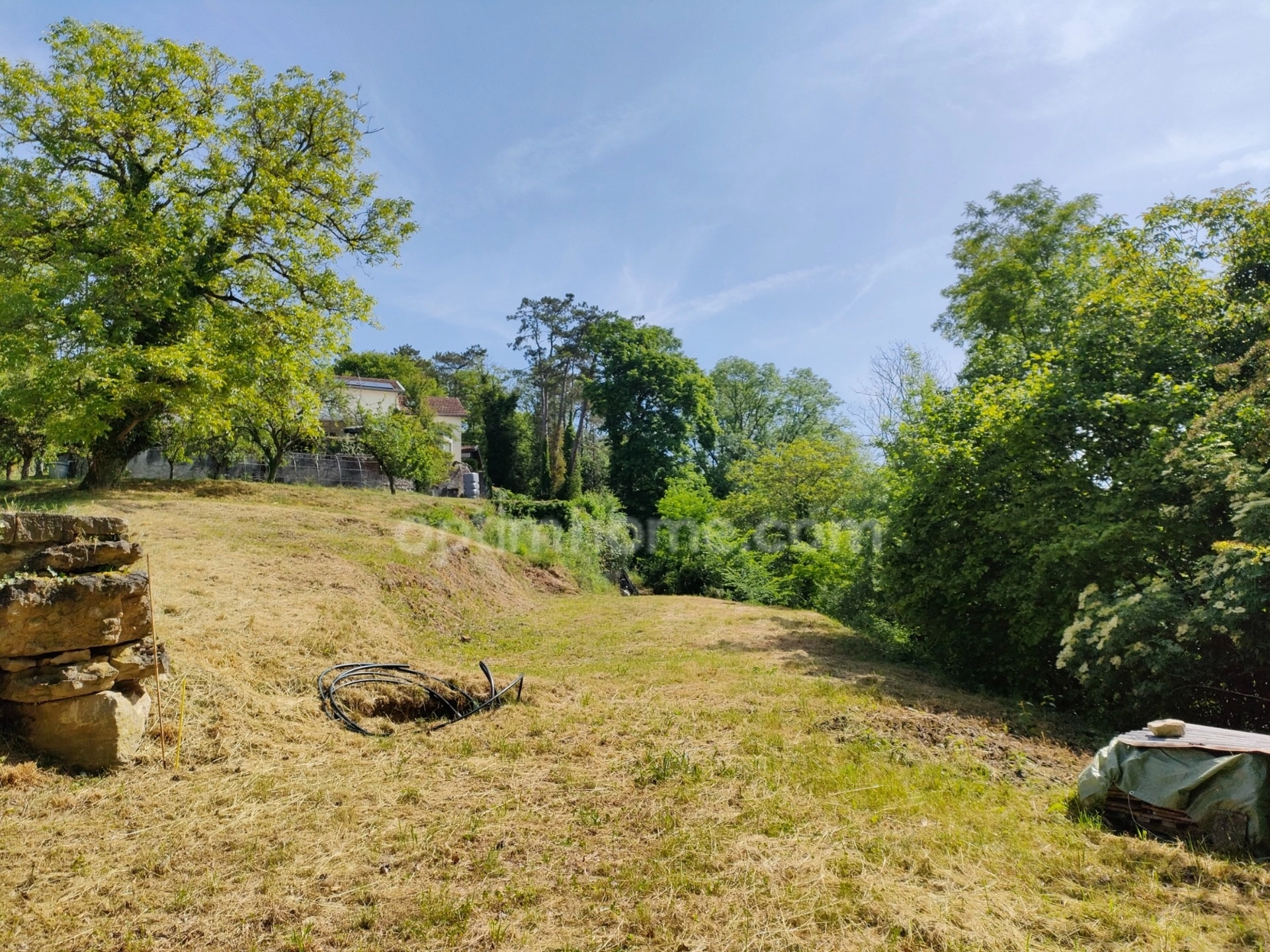 Terrain 130 m² · à Neufchateau · 130 m² · 49 000 €
