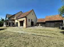 BAERENTHAL – Maison de caractère de 1889 avec 145 m² habitables, jardin et dépendances – Beau potentiel de rénovation