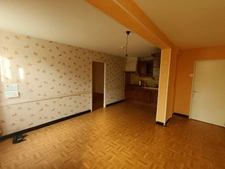 Maison à vendre 8 pièces MONTLIEU LA GARDE (17)