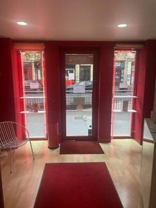 Murs Commerciaux Occupés 51 m² Carrez – Paris 17e (Plaine Monceau / Pont Cardinet)