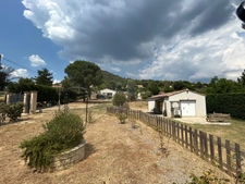 RIANS (83560) – Maison de plain-pied de 120 m² avec T1 indépendant sur terrain de 4 000 m² piscinable